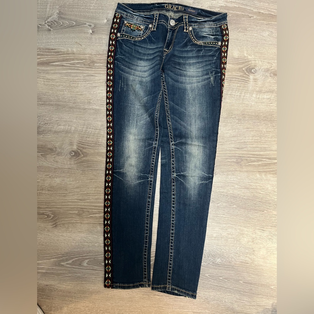 Vibrant Embroidered Skinny Jeans - Blue with Multicolor Details - Picture 8 of 10